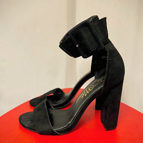 So Me Ankle Strap Shoes - Picture 2 of 3